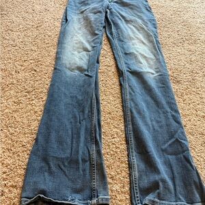 Wrangler Women's Flare Jeans in Faded Blue